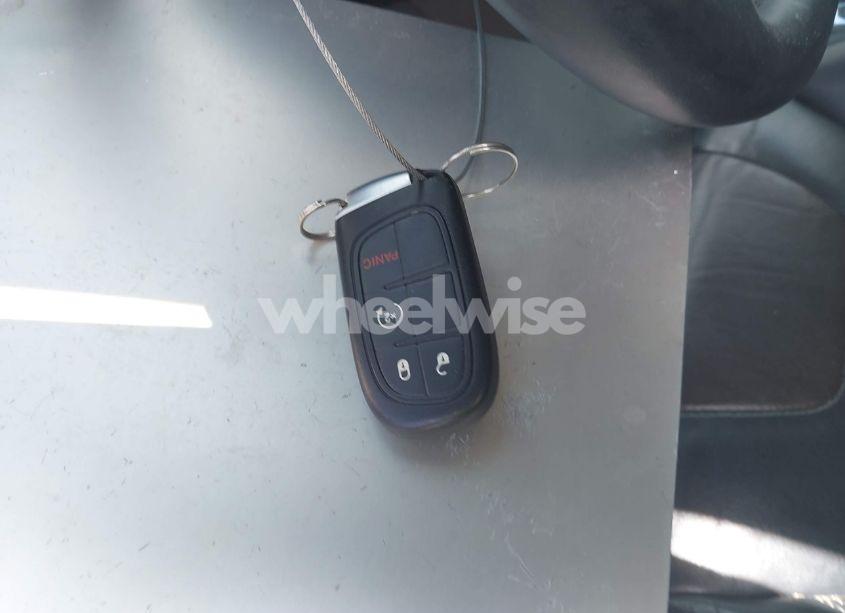 Photo 11 of 2014 Jeep Cherokee LIMITED (VIN 1C4PJLDS4EW244974)