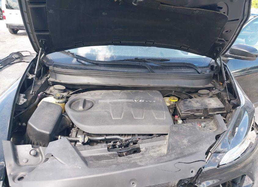 Photo 10 of 2017 Jeep Cherokee LIMITED FWD (VIN 1C4PJLDS6HW573289)