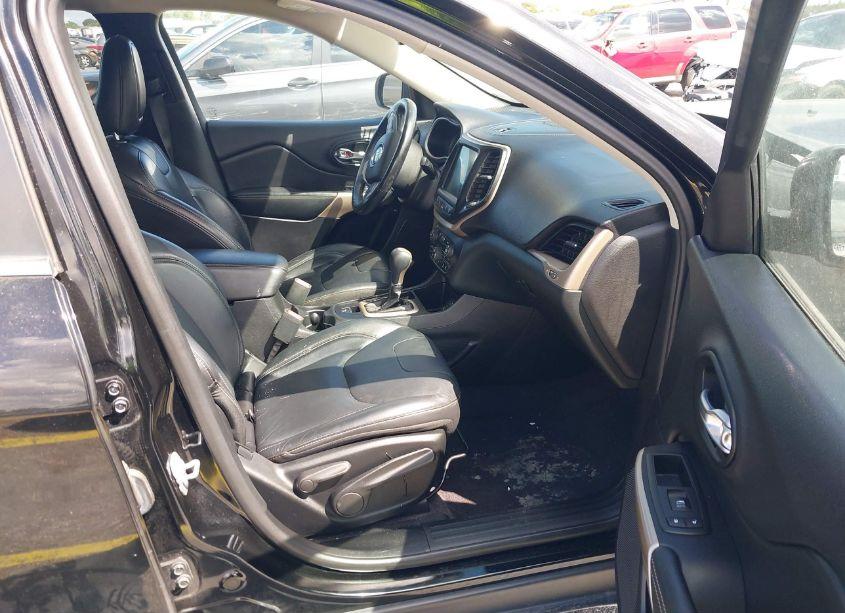 Photo 5 of 2017 Jeep Cherokee LIMITED FWD (VIN 1C4PJLDS6HW573289)