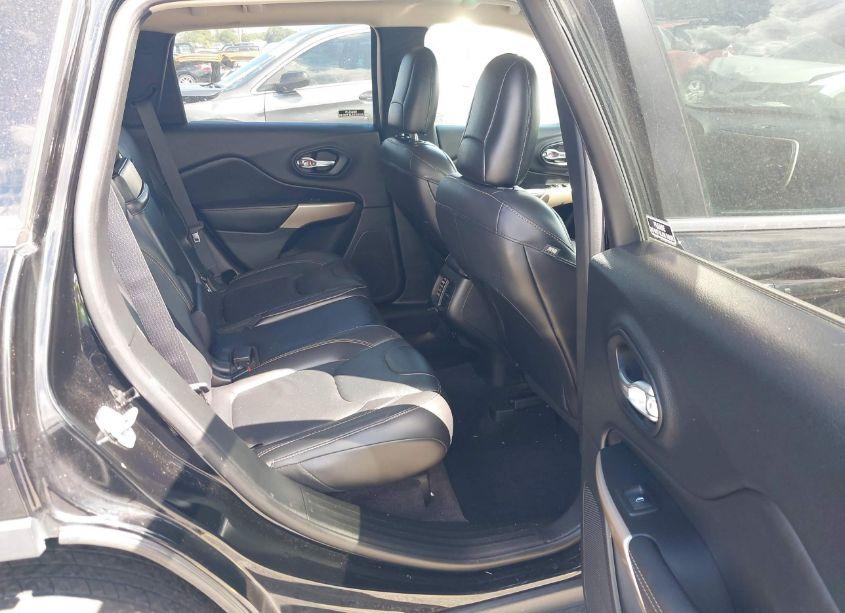 Photo 8 of 2017 Jeep Cherokee LIMITED FWD (VIN 1C4PJLDS6HW573289)