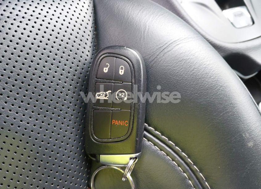 Photo 11 of 2015 Jeep Cherokee LIMITED (VIN 1C4PJLDS8FW603096)