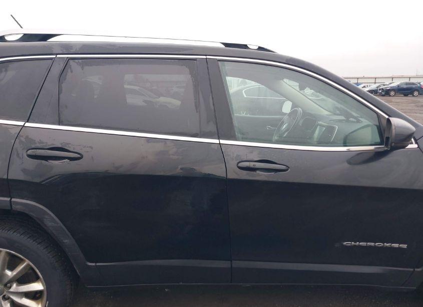 Photo 13 of 2015 Jeep Cherokee LIMITED (VIN 1C4PJLDS9FW553969)