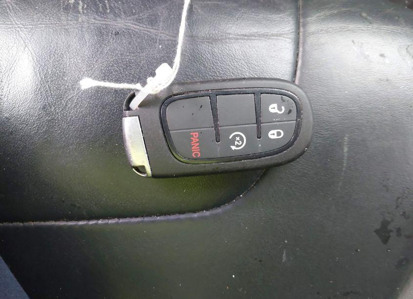 Photo 11 of 2016 Jeep Cherokee LIMITED (VIN 1C4PJLDS9GW258615)