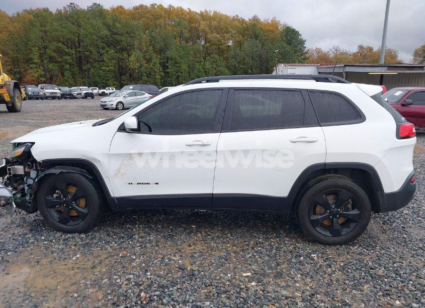 Photo 14 of 2017 Jeep Cherokee HIGH ALTITUDE FWD (VIN 1C4PJLDS9HW607080)