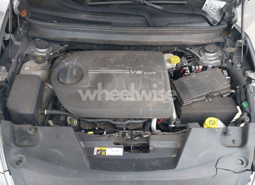 Photo 10 of 2017 Jeep Cherokee LIMITED FWD (VIN 1C4PJLDS9HW650690)