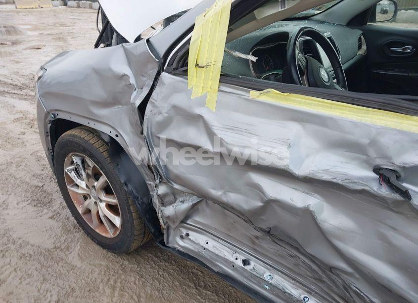 Photo 6 of 2014 Jeep Cherokee LIMITED (VIN 1C4PJLDSXEW181315)