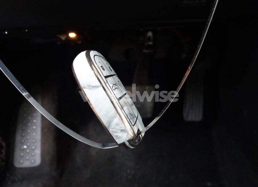 Photo 11 of 2015 Jeep Cherokee LIMITED (VIN 1C4PJLDSXFW531639)