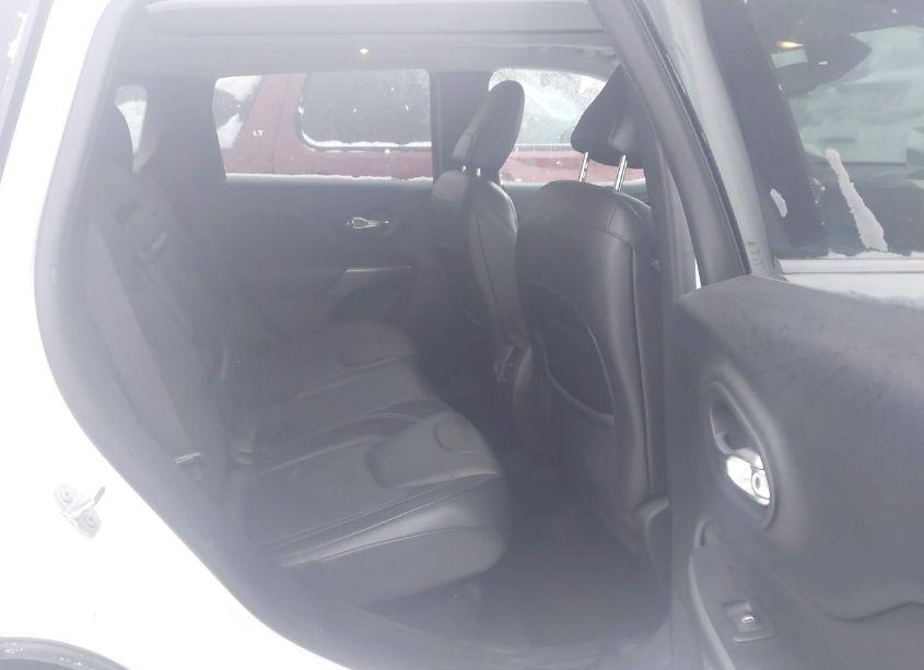 Photo 8 of 2019 Jeep Cherokee LIMITED FWD (VIN 1C4PJLDX2KD111049)