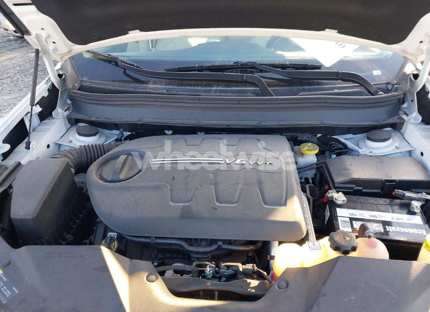 Photo 10 of 2019 Jeep Cherokee LIMITED FWD (VIN 1C4PJLDX2KD160333)