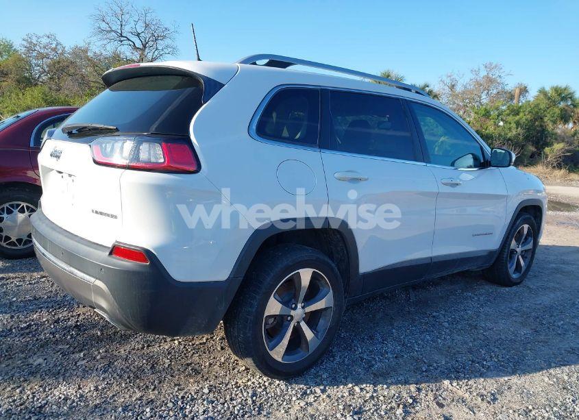 Photo 4 of 2019 Jeep Cherokee LIMITED FWD (VIN 1C4PJLDX2KD160333)