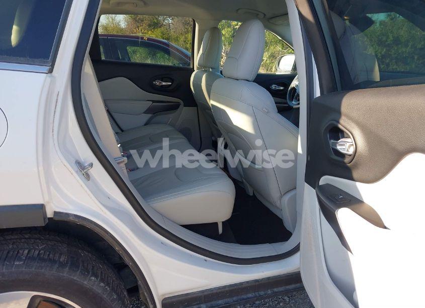 Photo 8 of 2019 Jeep Cherokee LIMITED FWD (VIN 1C4PJLDX2KD160333)