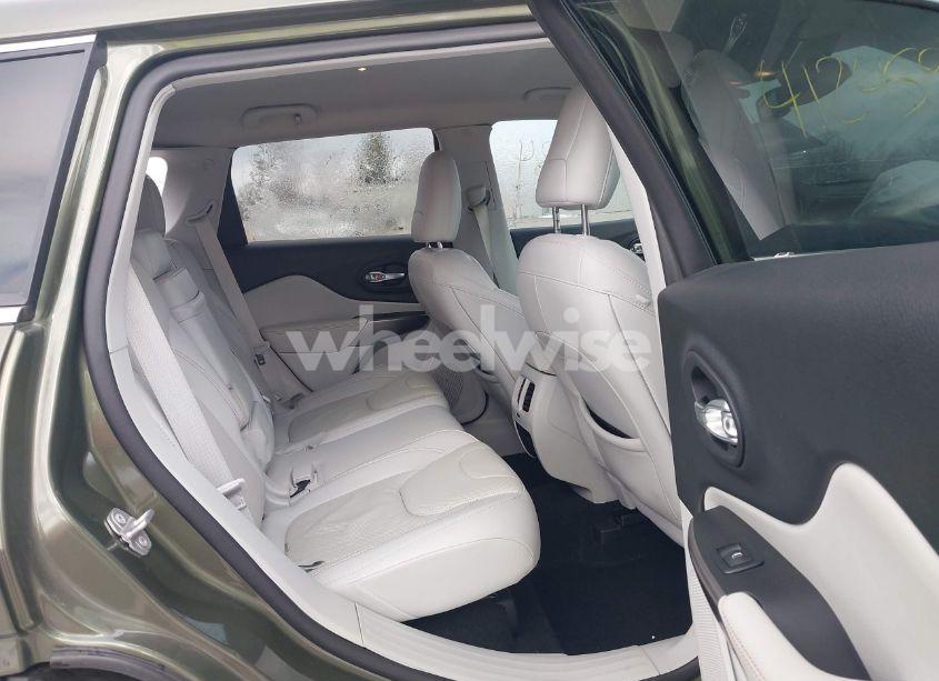 Photo 8 of 2019 Jeep Cherokee LIMITED FWD (VIN 1C4PJLDX3KD273157)