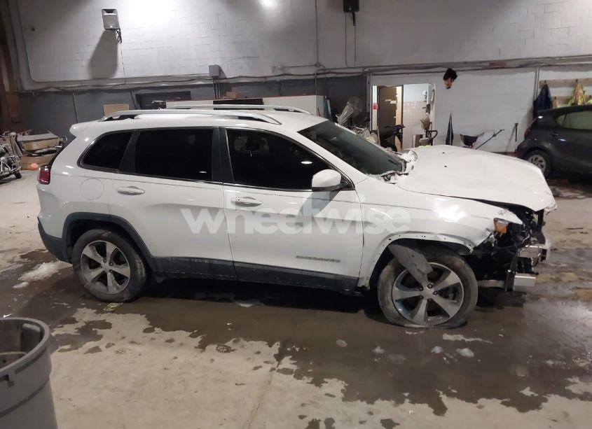 Photo 13 of 2019 Jeep Cherokee LIMITED FWD (VIN 1C4PJLDX3KD273160)