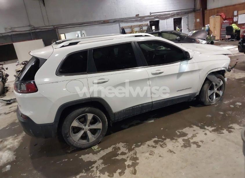 Photo 4 of 2019 Jeep Cherokee LIMITED FWD (VIN 1C4PJLDX3KD273160)