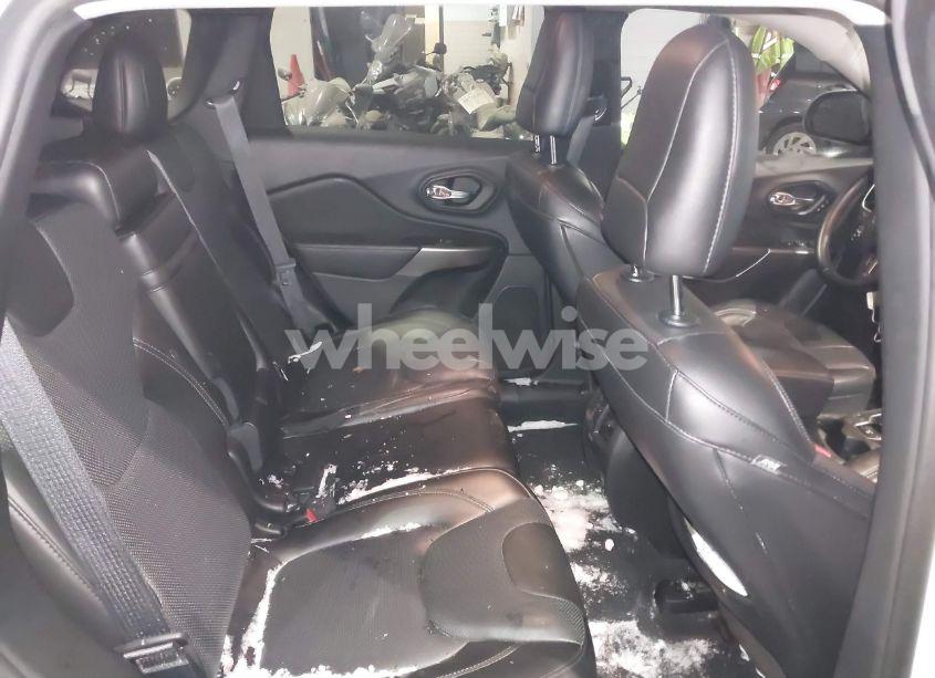 Photo 8 of 2019 Jeep Cherokee LIMITED FWD (VIN 1C4PJLDX3KD273160)