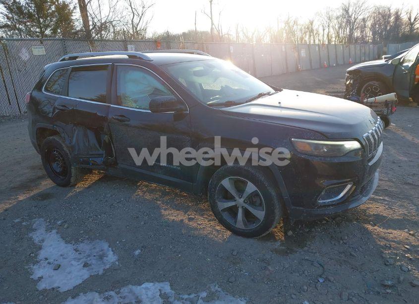 2019 Jeep Cherokee LIMITED FWD (VIN 1C4PJLDX4KD429111) main photo