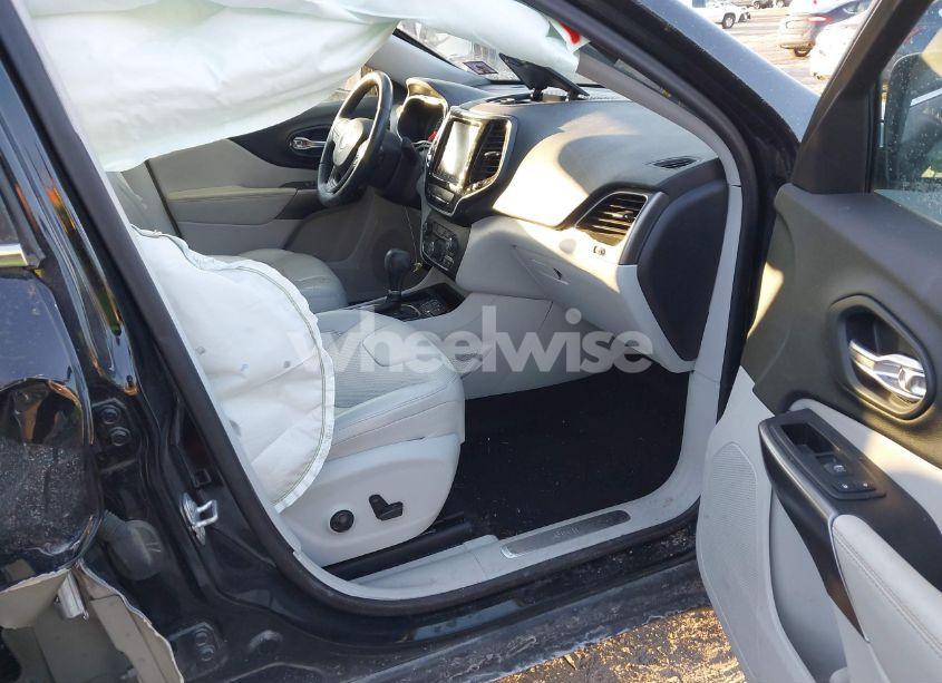 Photo 5 of 2019 Jeep Cherokee LIMITED FWD (VIN 1C4PJLDX4KD429111)