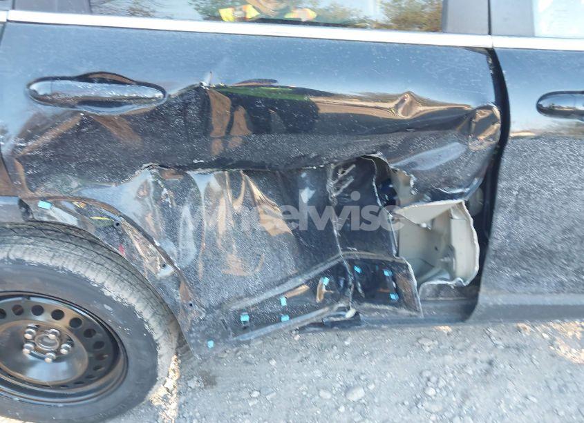 Photo 6 of 2019 Jeep Cherokee LIMITED FWD (VIN 1C4PJLDX4KD429111)