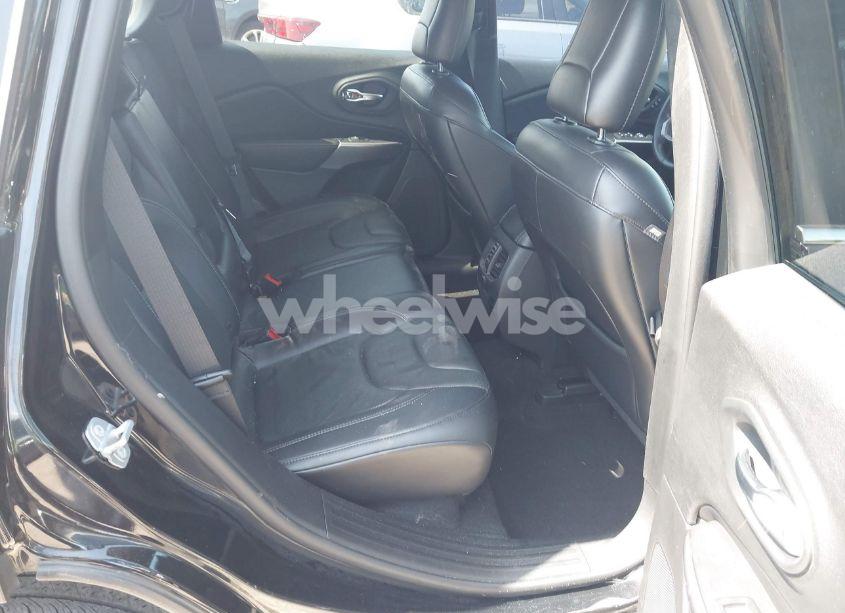 Photo 8 of 2019 Jeep Cherokee LIMITED FWD (VIN 1C4PJLDX4KD439914)