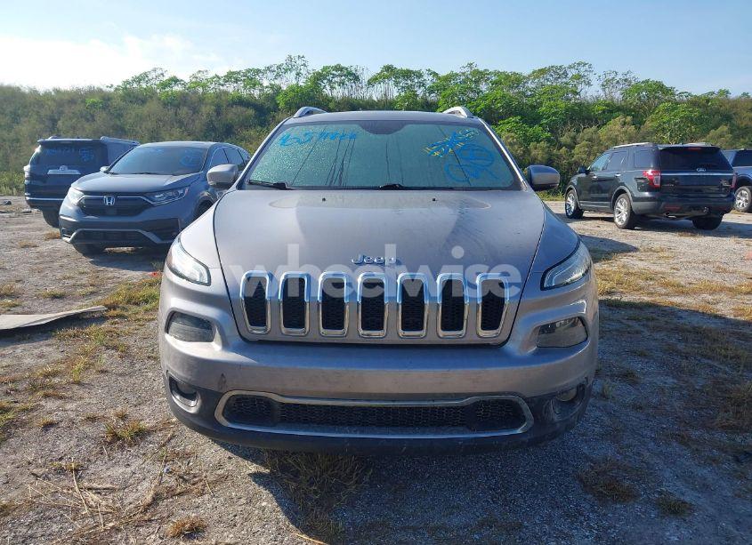 Photo 12 of 2018 Jeep Cherokee LIMITED FWD (VIN 1C4PJLDX5JD605632)