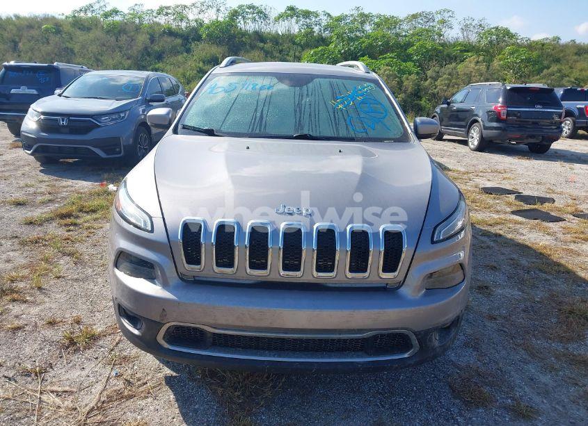 Photo 6 of 2018 Jeep Cherokee LIMITED FWD (VIN 1C4PJLDX5JD605632)