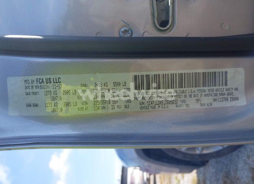 Photo 9 of 2018 Jeep Cherokee LIMITED FWD (VIN 1C4PJLDX5JD605632)