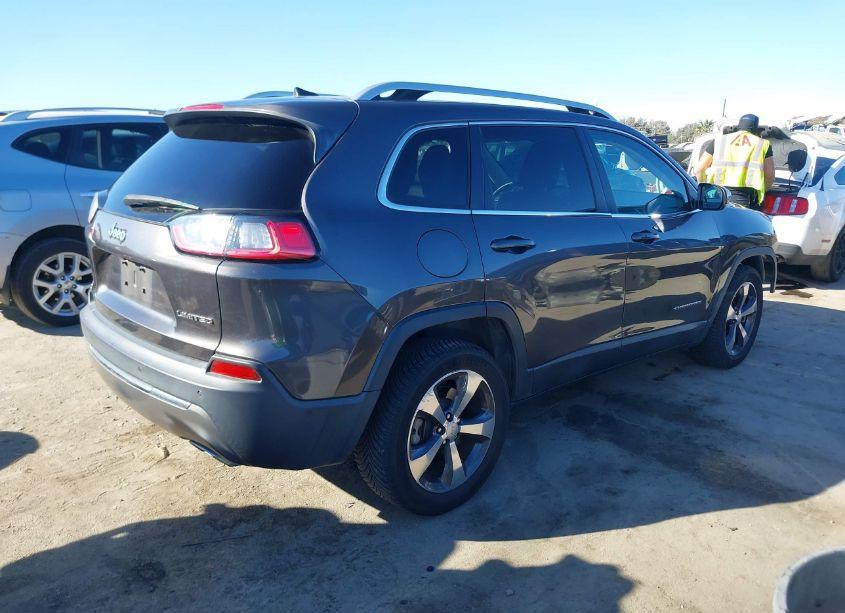 Photo 4 of 2019 Jeep Cherokee LIMITED FWD (VIN 1C4PJLDX9KD286530)