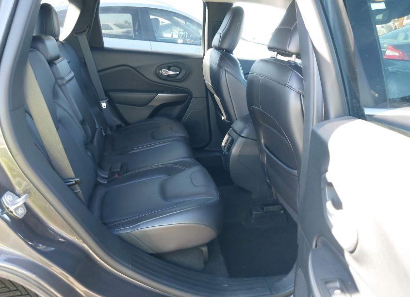 Photo 8 of 2019 Jeep Cherokee LIMITED FWD (VIN 1C4PJLDX9KD286530)