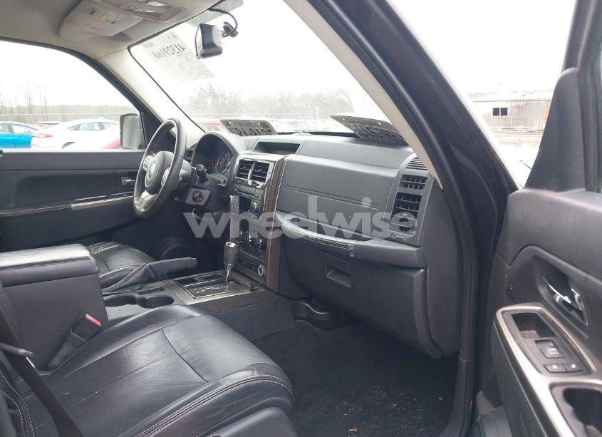 Photo 5 of 2012 Jeep Liberty LIMITED JET EDITION (VIN 1C4PJLFK1CW208038)