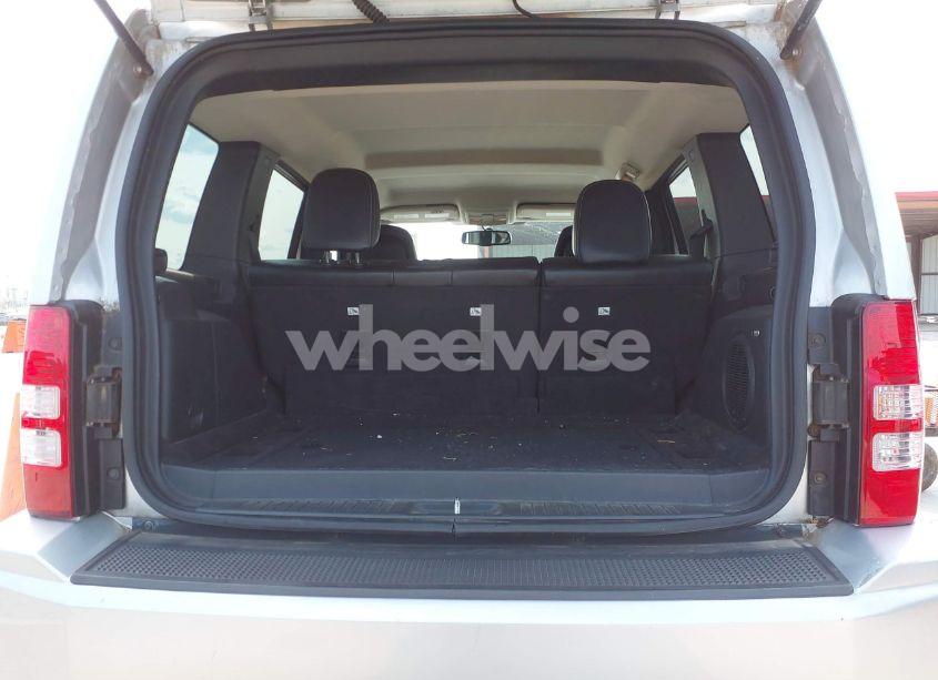 Photo 17 of 2012 Jeep Liberty LIMITED JET EDITION (VIN 1C4PJLFK3CW133293)