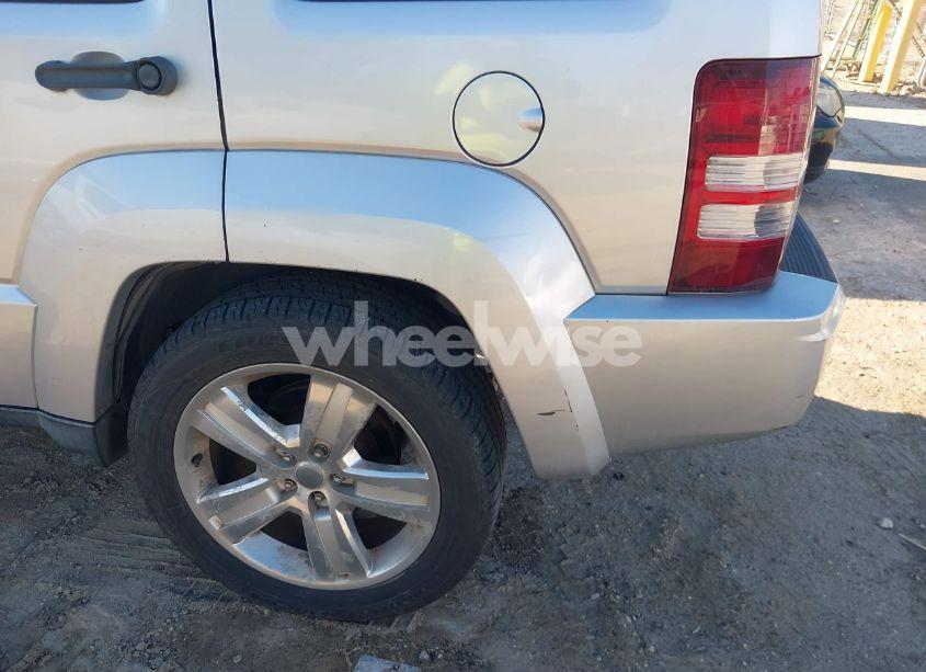 Photo 6 of 2012 Jeep Liberty LIMITED JET EDITION (VIN 1C4PJLFK6CW103026)