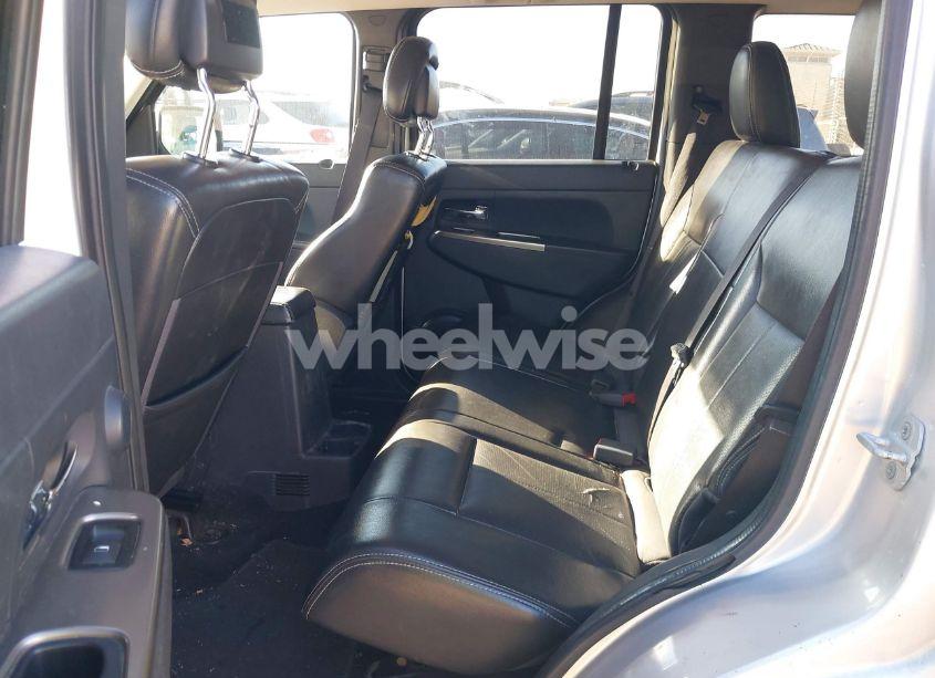 Photo 8 of 2012 Jeep Liberty LIMITED JET EDITION (VIN 1C4PJLFK6CW103026)