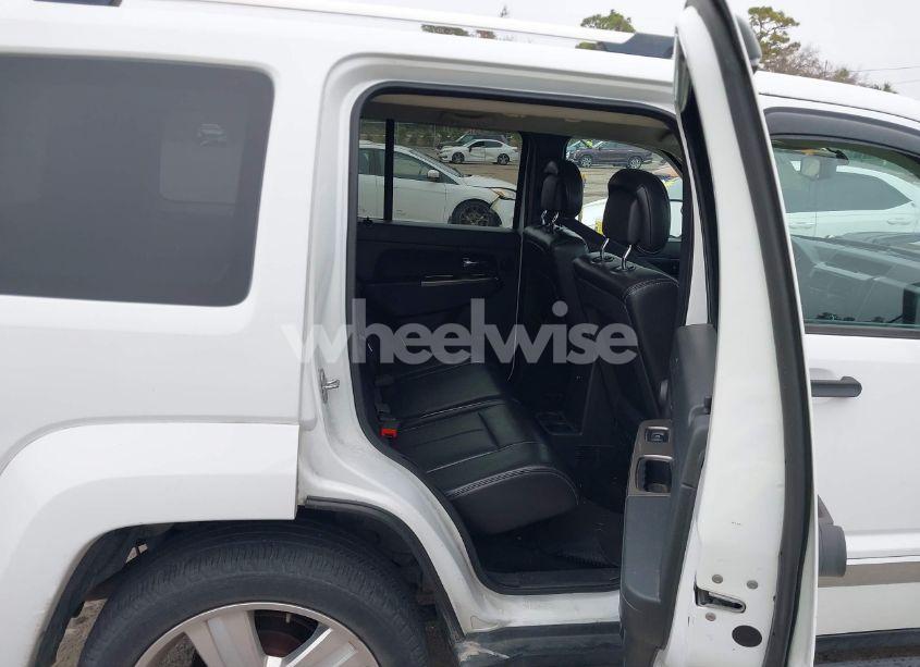 Photo 8 of 2012 Jeep Liberty LIMITED JET EDITION (VIN 1C4PJLFK9CW155945)