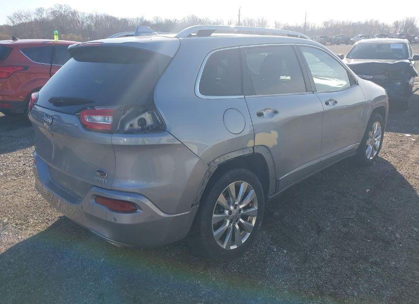 Photo 4 of 2016 Jeep Cherokee OVERLAND (VIN 1C4PJLJS3GW315685)