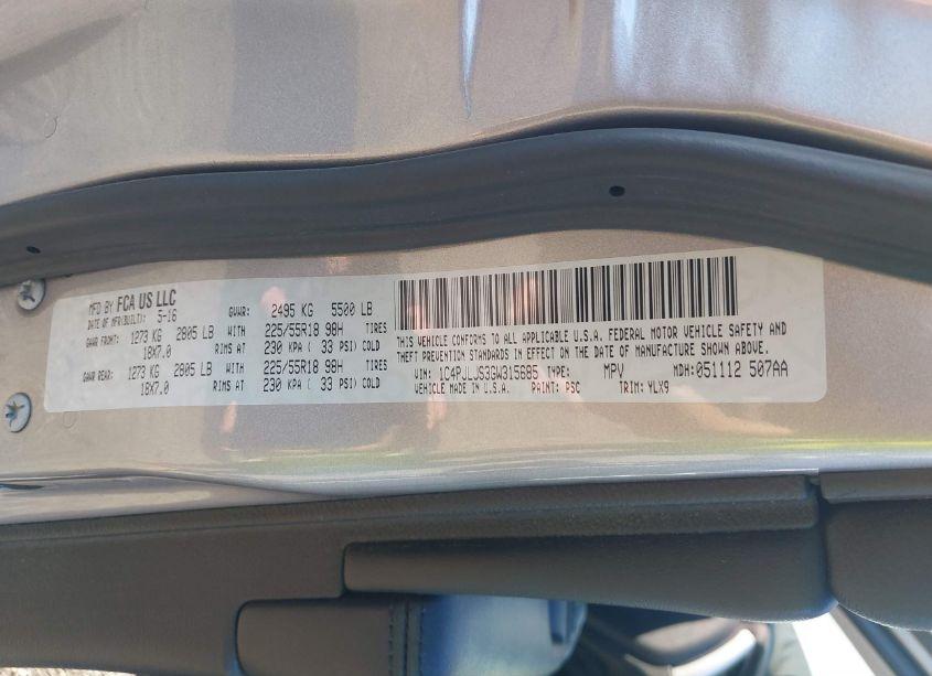 Photo 9 of 2016 Jeep Cherokee OVERLAND (VIN 1C4PJLJS3GW315685)