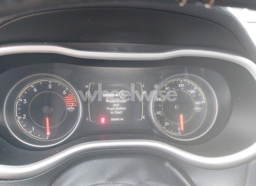 Photo 7 of 2018 Jeep Cherokee LATITUDE PLUS FWD (VIN 1C4PJLLB0JD511454)