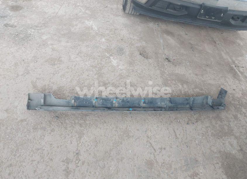 Photo 12 of 2018 Jeep Cherokee LATITUDE PLUS FWD (VIN 1C4PJLLB0JD615569)