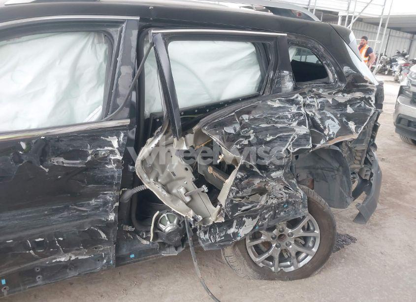 Photo 6 of 2018 Jeep Cherokee LATITUDE PLUS FWD (VIN 1C4PJLLB0JD615569)