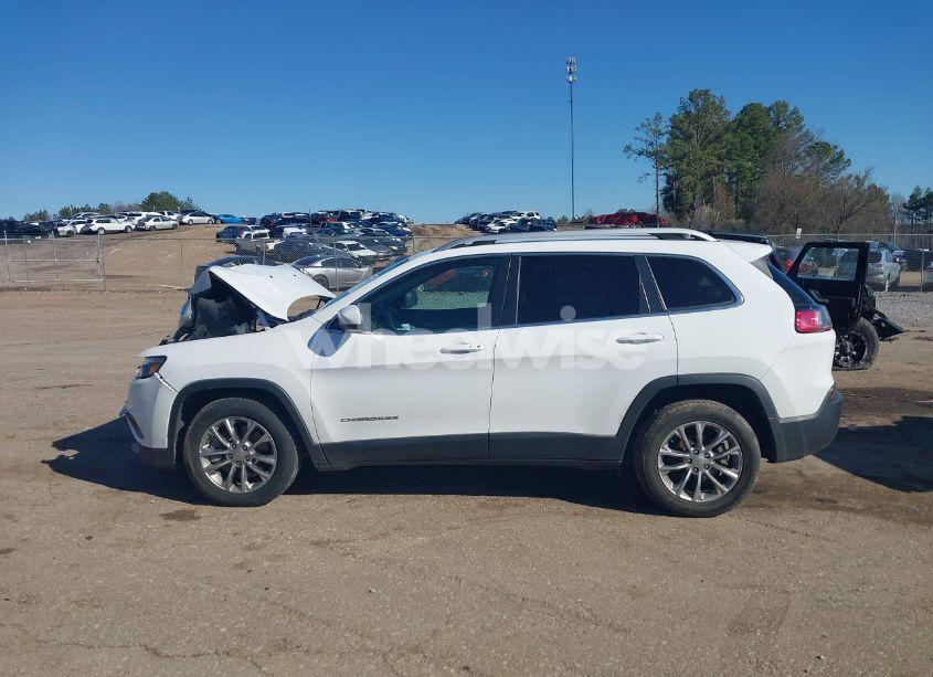 Photo 14 of 2019 Jeep Cherokee LATITUDE PLUS FWD (VIN 1C4PJLLB0KD151426)