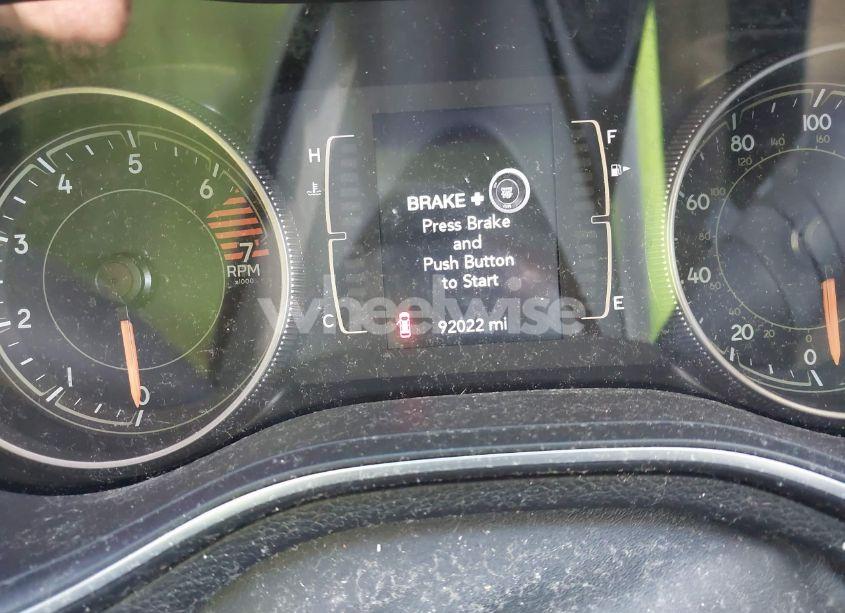 Photo 16 of 2019 Jeep Cherokee LATITUDE PLUS FWD (VIN 1C4PJLLB0KD154679)