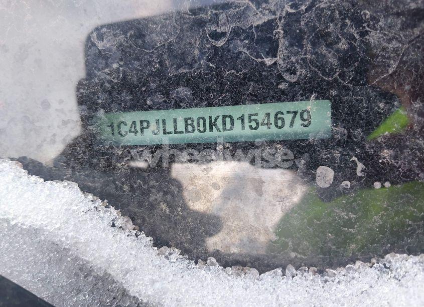 Photo 9 of 2019 Jeep Cherokee LATITUDE PLUS FWD (VIN 1C4PJLLB0KD154679)