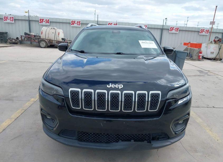 Photo 12 of 2019 Jeep Cherokee LATITUDE PLUS FWD (VIN 1C4PJLLB0KD221376)