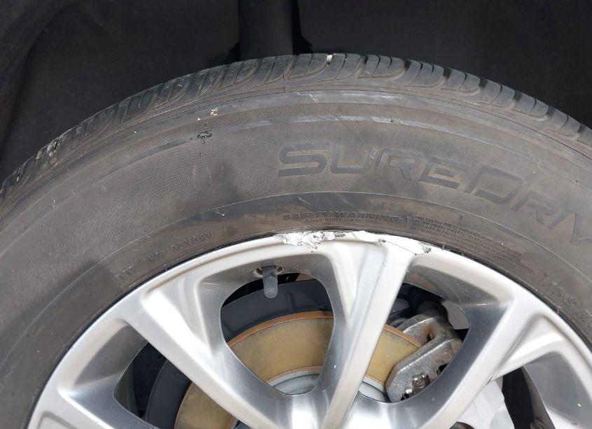 Photo 17 of 2019 Jeep Cherokee LATITUDE PLUS FWD (VIN 1C4PJLLB0KD221376)