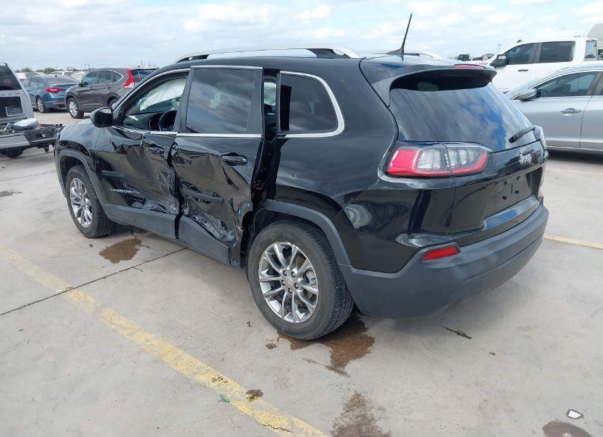 Photo 3 of 2019 Jeep Cherokee LATITUDE PLUS FWD (VIN 1C4PJLLB0KD221376)