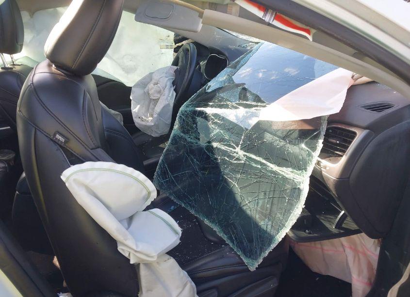 Photo 5 of 2019 Jeep Cherokee LATITUDE PLUS FWD (VIN 1C4PJLLB0KD377188)