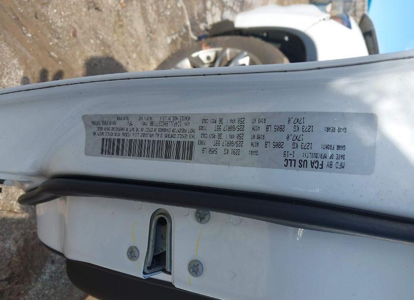 Photo 9 of 2019 Jeep Cherokee LATITUDE PLUS FWD (VIN 1C4PJLLB0KD377188)