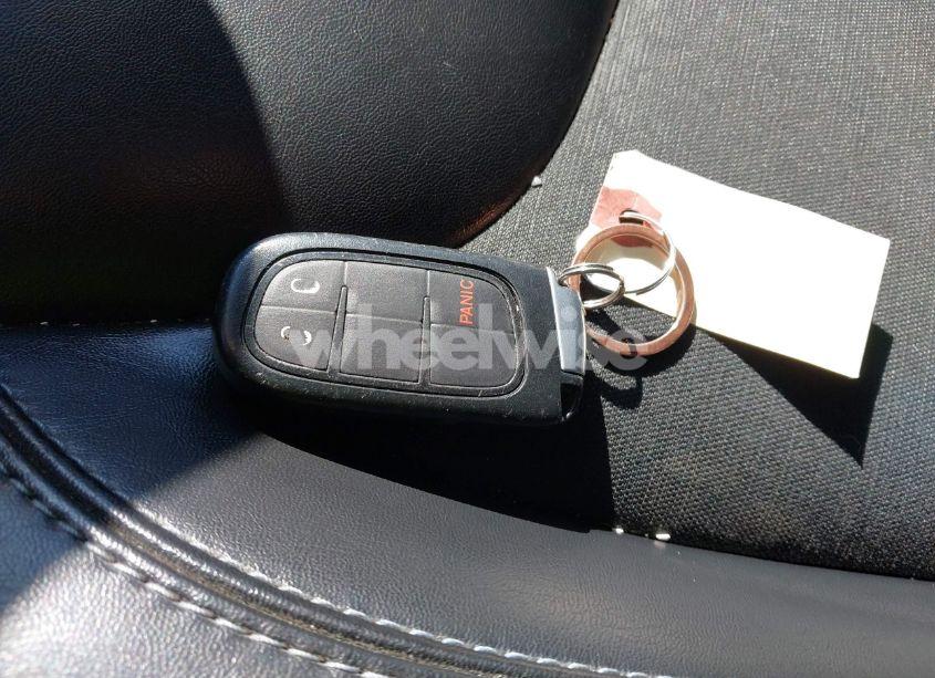 Photo 11 of 2020 Jeep Cherokee LATITUDE PLUS FWD (VIN 1C4PJLLB0LD643021)