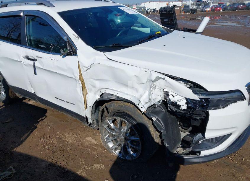 Photo 6 of 2020 Jeep Cherokee LATITUDE PLUS FWD (VIN 1C4PJLLB0LD643021)