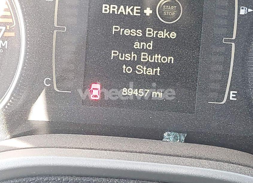 Photo 15 of 2018 Jeep Cherokee LATITUDE PLUS FWD (VIN 1C4PJLLB1JD590634)