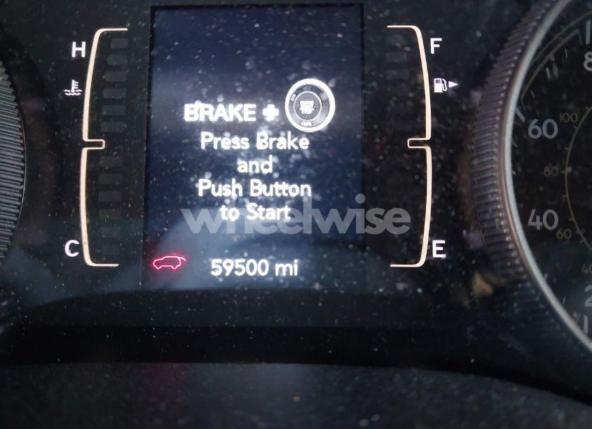 Photo 14 of 2019 Jeep Cherokee LATITUDE PLUS FWD (VIN 1C4PJLLB1KD332650)